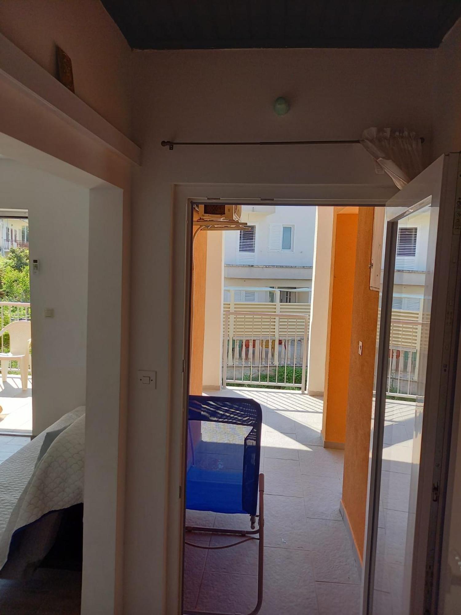 Apartment Zrno Makarska Exterior foto