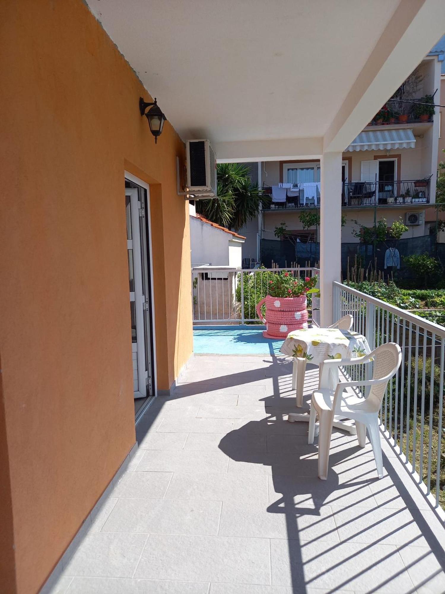 Apartment Zrno Makarska Exterior foto